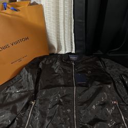 Lv Jacket 