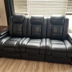 Reclining Couch With USB Ports And Cup holders