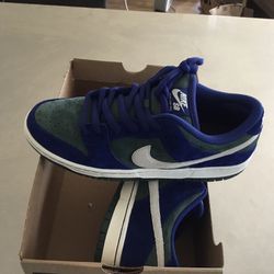Men’s Nike SB Dunk Low Pro size 9