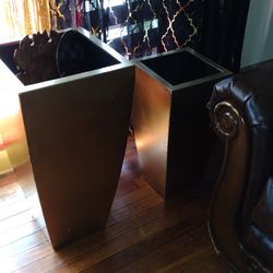 Planters Plant Stands X2 No Shipping 