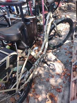 Pedego Electric Cruiser