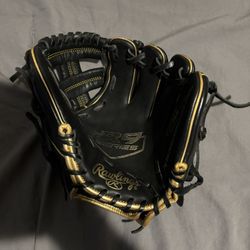 Rawlings R9 Infield Training Glove 9 1/2 Inch