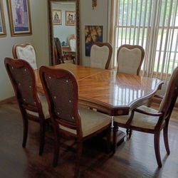 Wood Table And 6 Chairs 