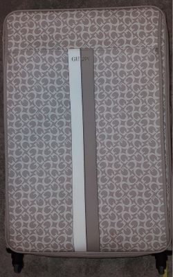 Guess  Roller Luggage