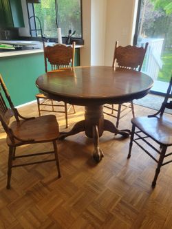Vintage Oak Dining Room Table and Chairs