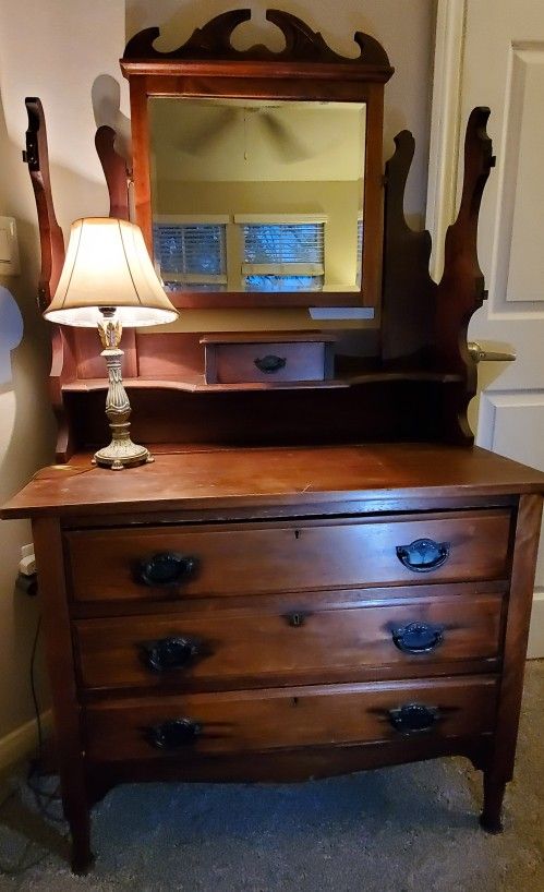 Antique Vanity Dresser