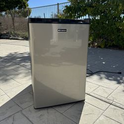 Emerson Mini Fridge