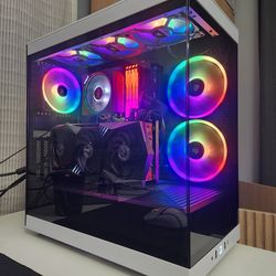 Custom Hyte Y40 Gaming PC