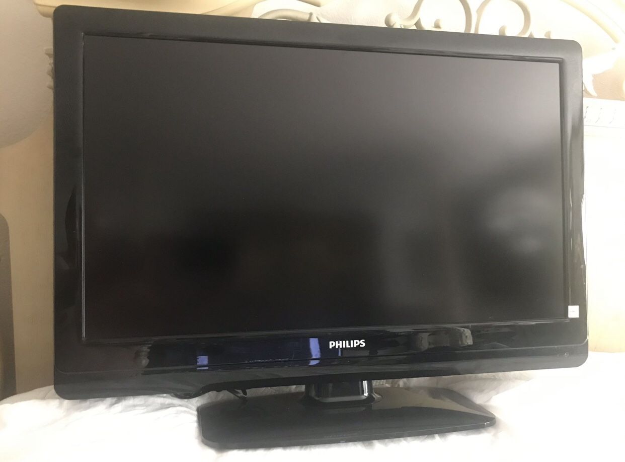 PHILLIPS 32PFL3514D/F7 32INCH TELEVISON LCD Only $60