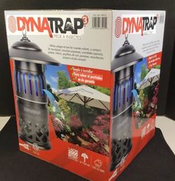 DynaTrap 1/2 Acre Tungsten Insect and Mosquito Trap With 2 Replacement Bulbs