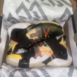 Jordan Why Not Zer0.2 SE Black Crimson Amarillo (GS)