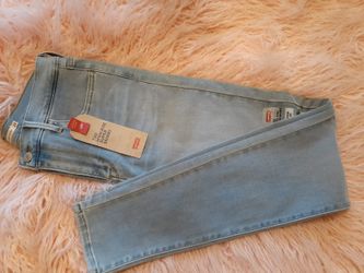 New Levis high rise size 29