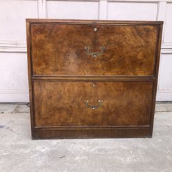 Hekman  Lateral File Cabinet