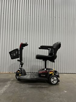 Scooter Chair Rotating Seat Like New