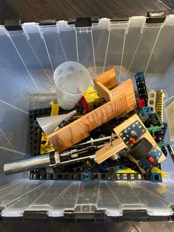 Rokenbok pieces