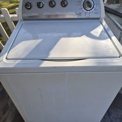 Whirlpool Washer ( Free Local Delivery )