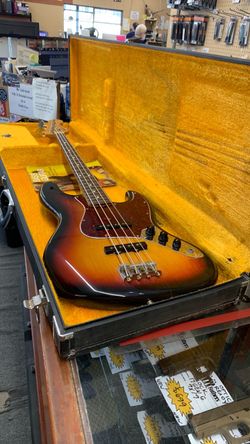 1984 Fender J Bass Made in Japan