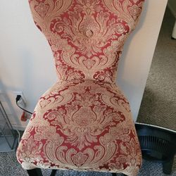 Bar Stools Victorian Style 