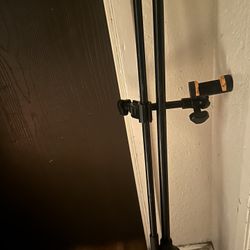 Microphone Stand With Phone Grin 