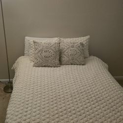Full/Queen Bed and Mattress 