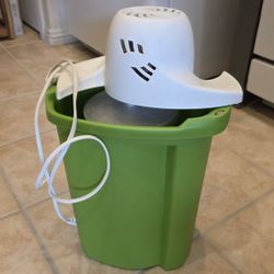 ​Rival 4-Quart Electric Ice Cream Maker - Works Great!