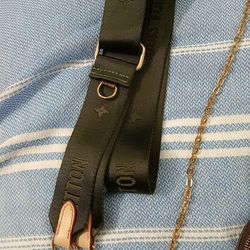 Authentic Louis Vuitton multi pouchette accessories, khaki strap, excellent condition