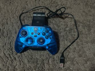 Xbox Controller and Rechargeable Stand