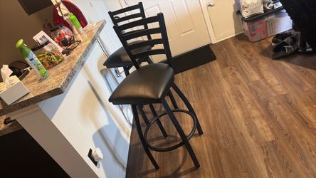 Metal Black Barstool’s