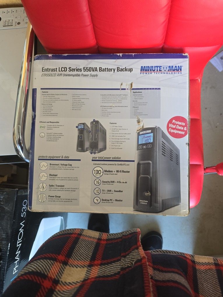 Entrust LCD Series 550VA Battery Backup