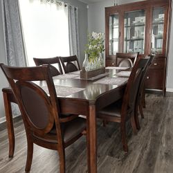 Dining Room Set 