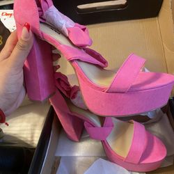 Fashion Nova Hot Pink Chunky Heels 