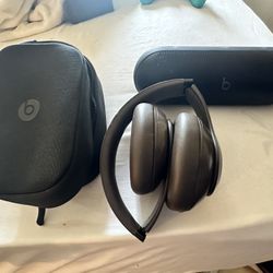 Beats Studio Pro And Beats Pill 