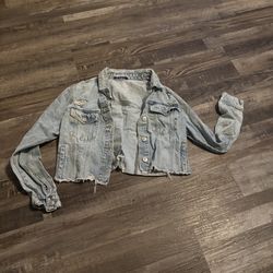 Cute cropped denim jacket