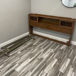 Ethan Allen Bedframe Caliking/king