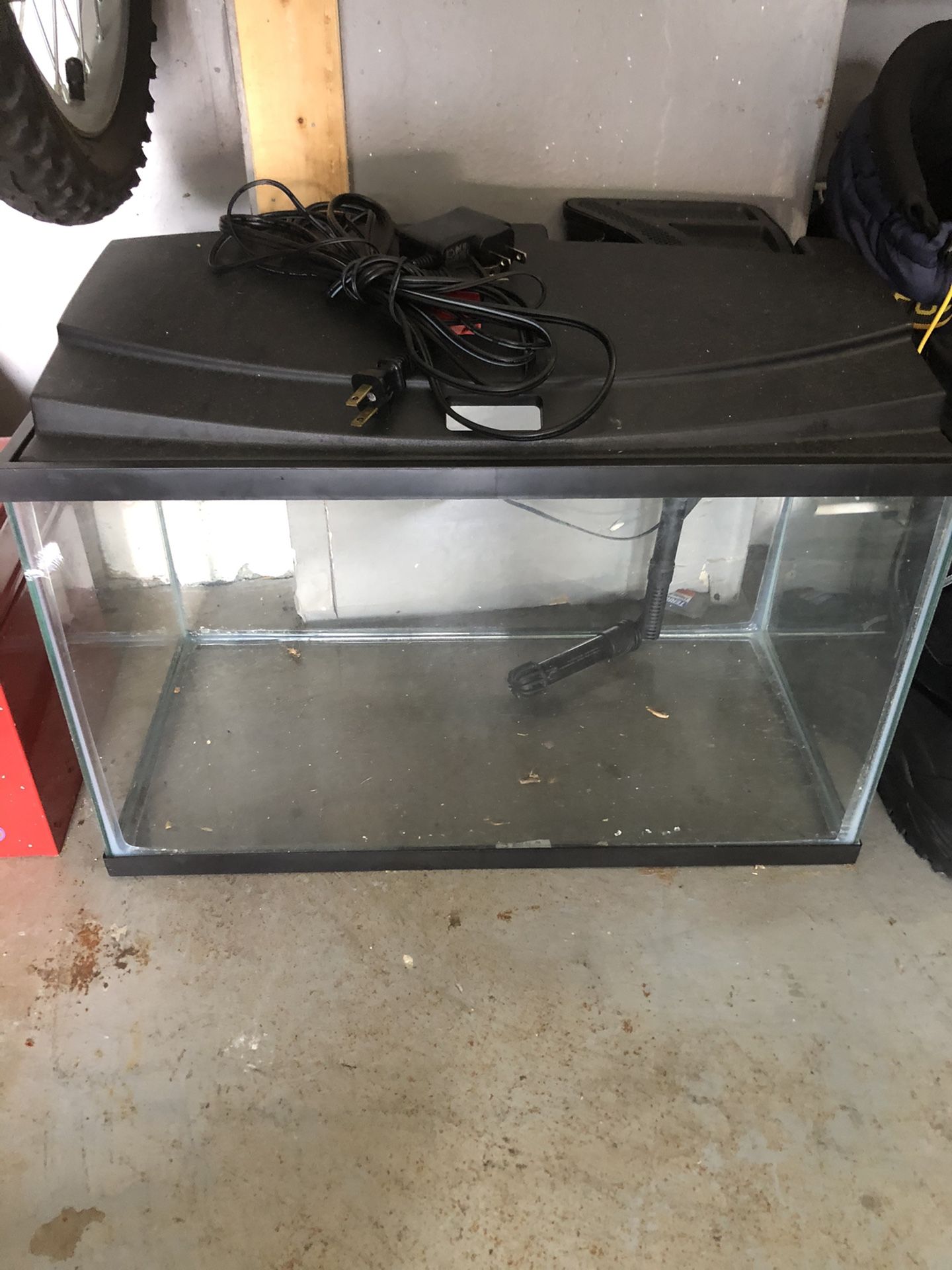 Fish tank 10 gallons