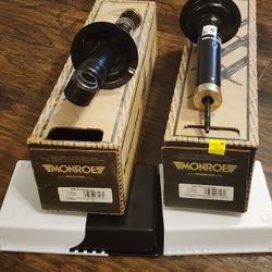 MONROE O.E SPECTRUM REAR SUSPENSION STRUTS. N 