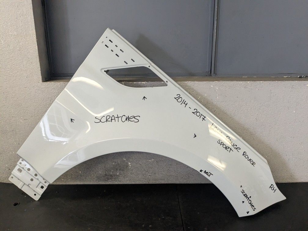 2014-2015-2016-2017 LAND RANGE ROVER SPORT RIGHT FENDER OEM USED