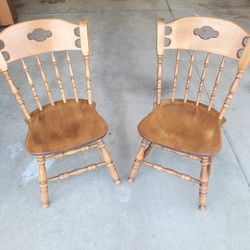 Pair Of Vintage S. Bent & Bros Colonial Chairs