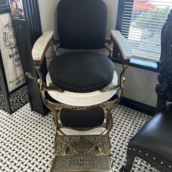 Antique barber  chair Fully Functional 