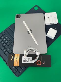 128GB Apple IPad Pro 11” 4th Generation (2022 Model / M2 chip ) with Keyboard, pen & Accessories (256gb /512GB)