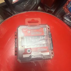 Milwaukee 13-Piece SHOCKWAVE Impact Duty Driver Bit Set