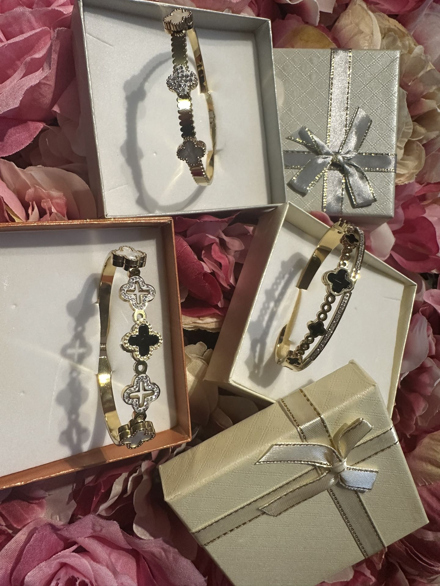 Gorgeous Women’s Stainless Steel Bracelets 