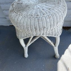 Wicker Stool/stand 