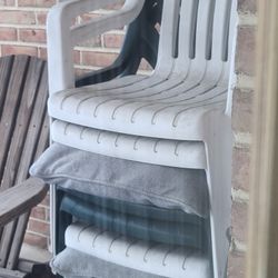 Plastic Chairs 