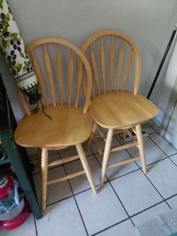2 stools  30.00