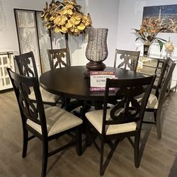 7pc Dining Room Set 