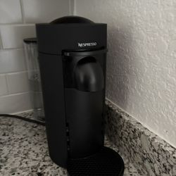 Nespresso vertuo Plus De longhi