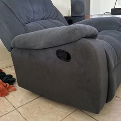 Recliner Chair (works)