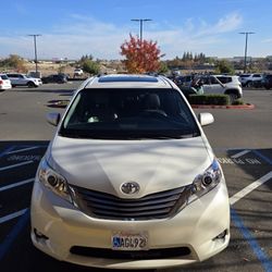 2016 Toyota Sienna