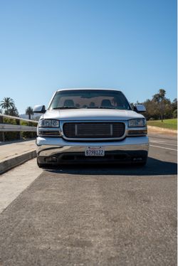 2000 GMC Sierra, Pearl white, Single cab, Clean title